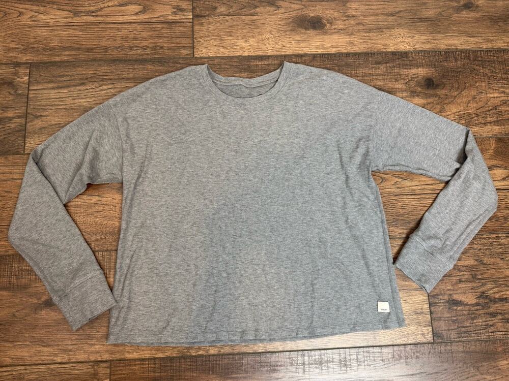 Vuori Gray Ribbed Long Sleeve Crewneck Top Shirt Womenโs L XL Crop